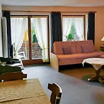 Апартаменты Gaestehaus Zur Faerbe Оберстдорф
