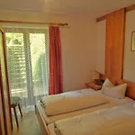 Апартаменты Gaestehaus Zur Faerbe