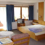 Lejlighed Gaestehaus Zur Faerbe