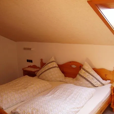 Apartament Gaestehaus Zur Faerbe
